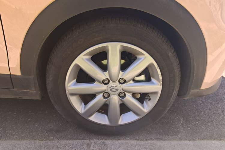 Used Leapmotor T03 2022 YAOJIN Edition Right Front Wheel Hub