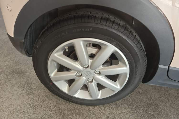 Used Leapmotor T03 2022 Star Diamond Edition Right Rear Wheel Hub