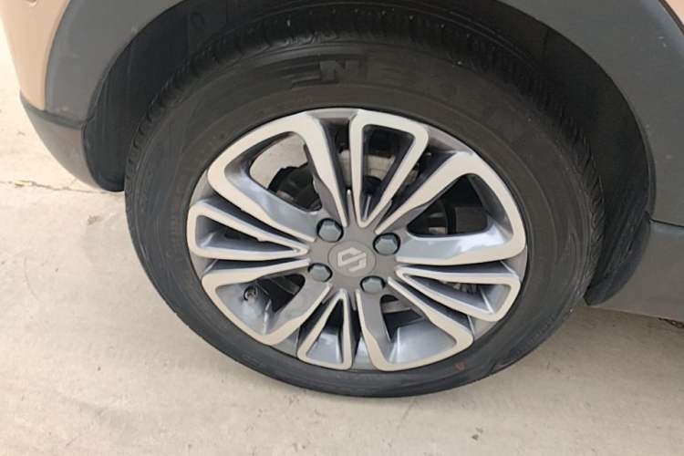 Used Leapmotor T03 2022 Star Diamond Edition Right Rear Wheel Hub