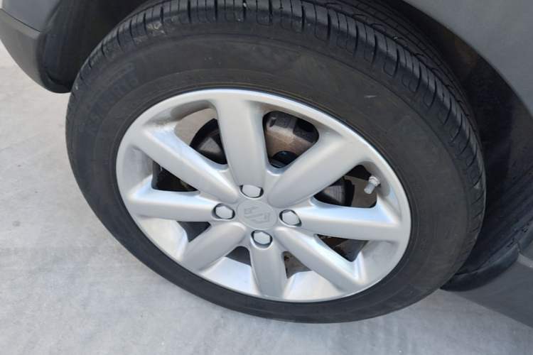 Used Leapmotor T03 2022 Star Diamond Edition Right Rear Wheel Hub