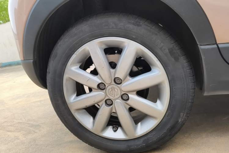 Used Leapmotor T03 2022 YAOJIN Edition Right Rear Wheel Hub