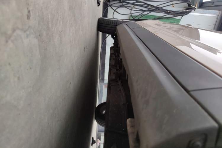 Used Leapmotor T03 2022 Pearl Edition Right Side Sill