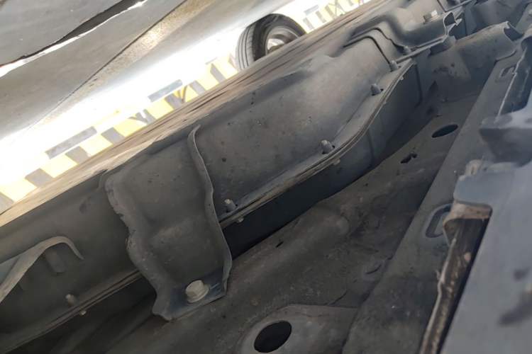 Used Leapmotor T03 2022 Star Diamond Edition Right Side Sill