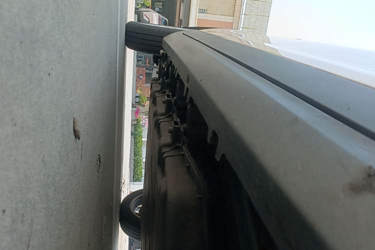 Used Leapmotor T03 2022 Hometown Jade Edition Right Side Sill