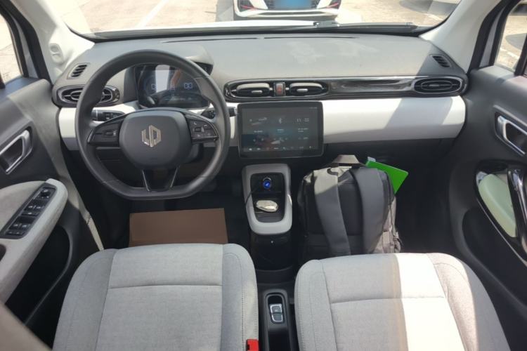 Used Leapmotor T03 2022 Pearl Edition Center Console