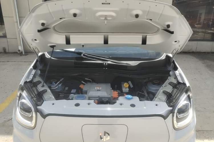 Used Leapmotor T03 2022 Star Diamond Edition Engine Bay