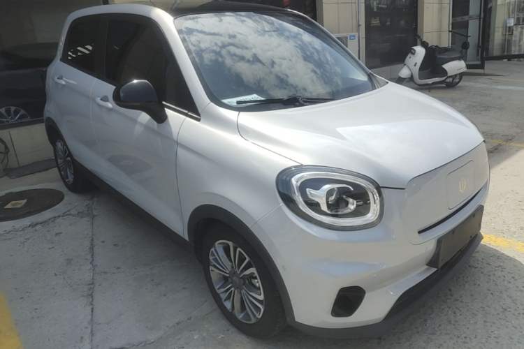 Used Leapmotor T03 2022 Star Diamond Edition Front Right 45 Deg