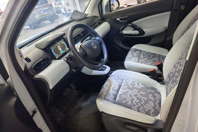 Used Leapmotor T03 2022 Star Diamond Edition Interior 1