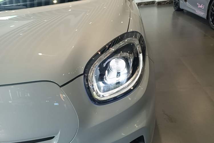Used Leapmotor T03 2022 YAOJIN Edition Left Front Headlight
