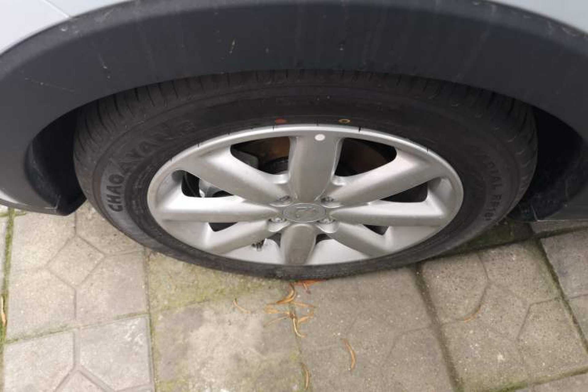 Used Leapmotor T03 2022 YAOJIN Edition Left Front Wheel Hub