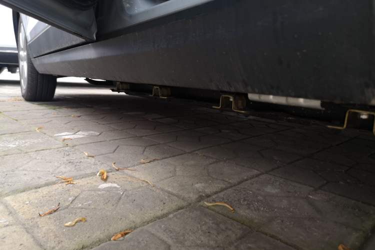 Used Leapmotor T03 2022 YAOJIN Edition Left Side Sill