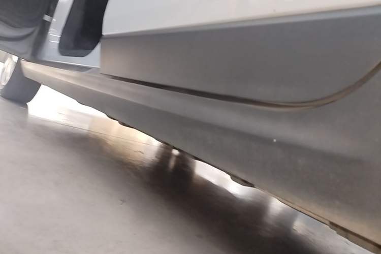 Used Leapmotor T03 2022 YAOJIN Edition Left Side Sill