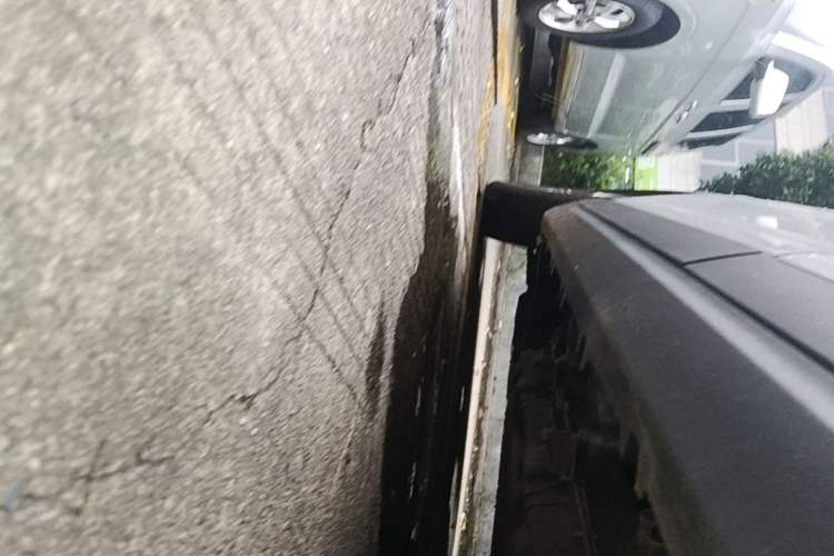 Used Leapmotor T03 2022 Star Diamond Edition Left Side Sill