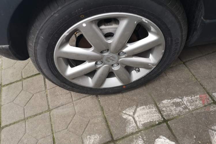 Used Leapmotor T03 2022 YAOJIN Edition Right Rear Wheel Hub