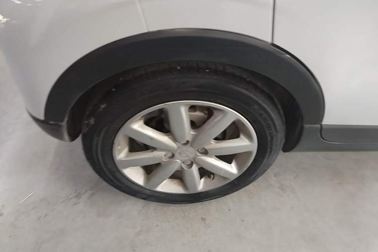 Used Leapmotor T03 2022 YAOJIN Edition Right Rear Wheel Hub