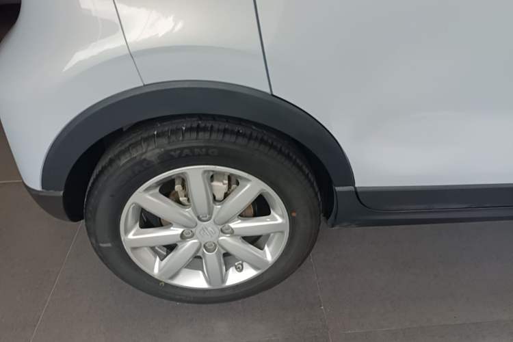 Used Leapmotor T03 2022 YAOJIN Edition Right Rear Wheel Hub
