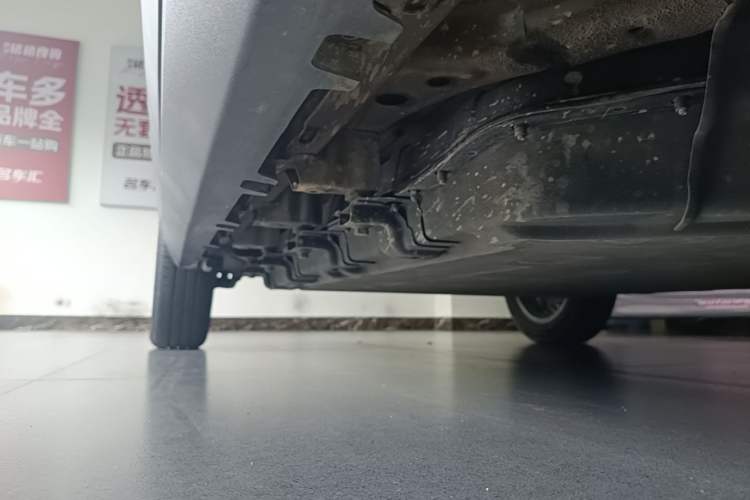 Used Leapmotor T03 2022 YAOJIN Edition Right Side Sill