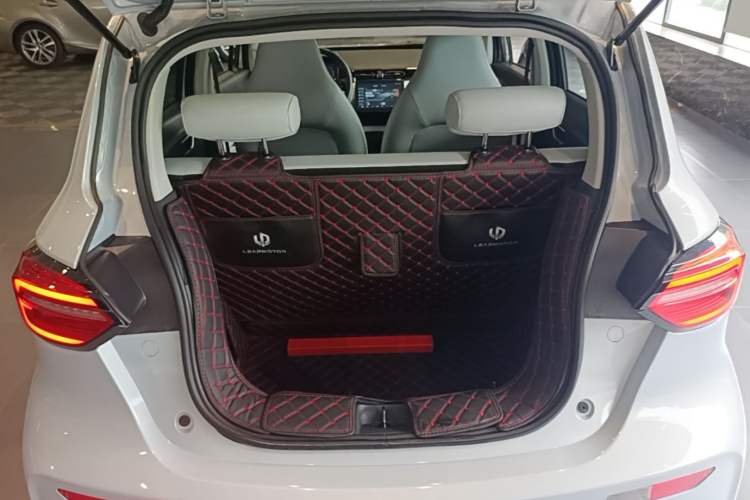 Used Leapmotor T03 2022 YAOJIN Edition Trunk