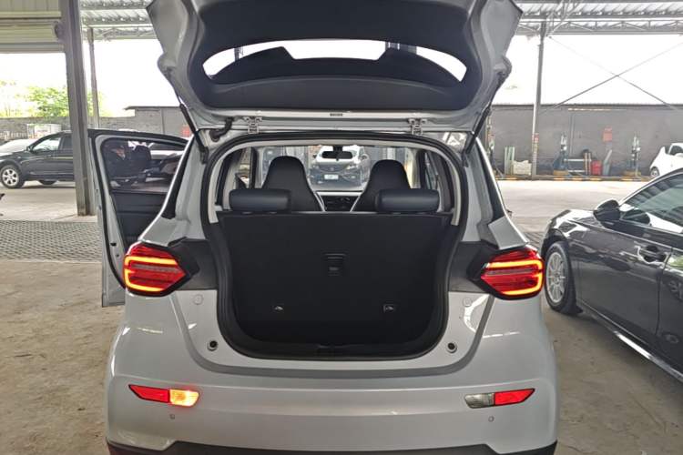 Used Leapmotor T03 2022 YAOJIN Edition Trunk