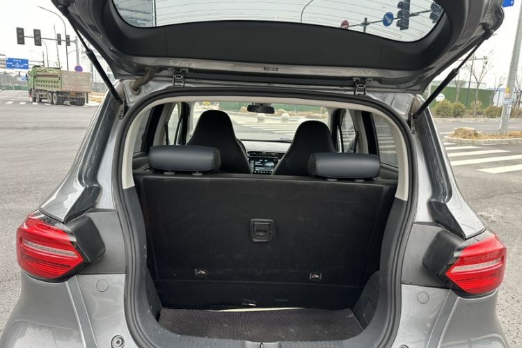 Used Leapmotor T03 2022 Crystal Edition Trunk