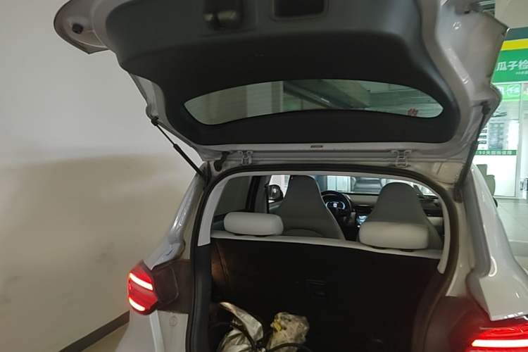 Used Leapmotor T03 2022 Star Diamond Edition Trunk