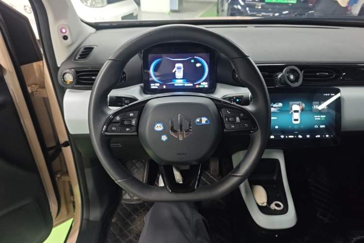 Used Leapmotor T03 2022 Star Diamond Edition Steering Wheel