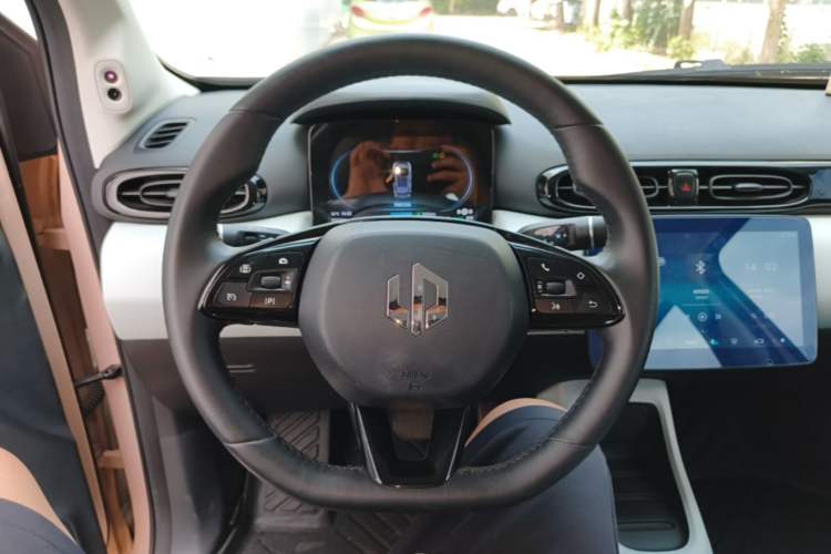 Used Leapmotor T03 2022 Star Diamond Edition Steering Wheel