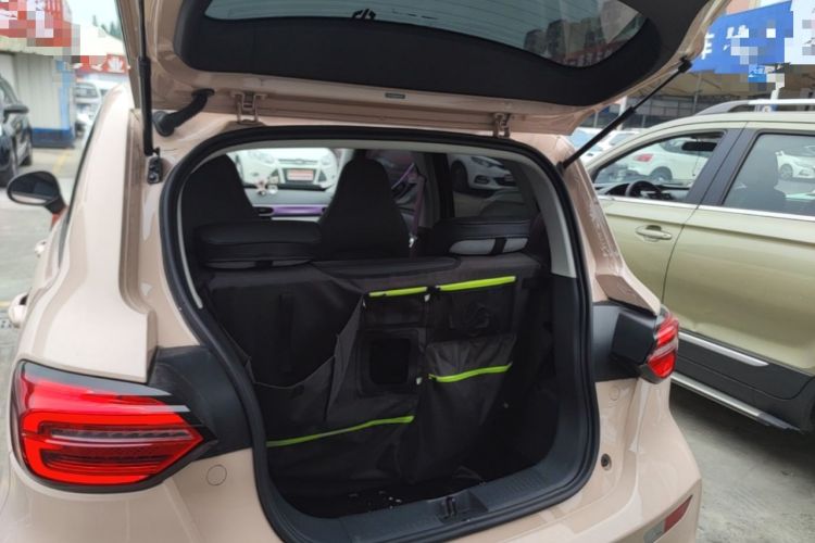 Used Leapmotor T03 2022 Pearl Edition Trunk