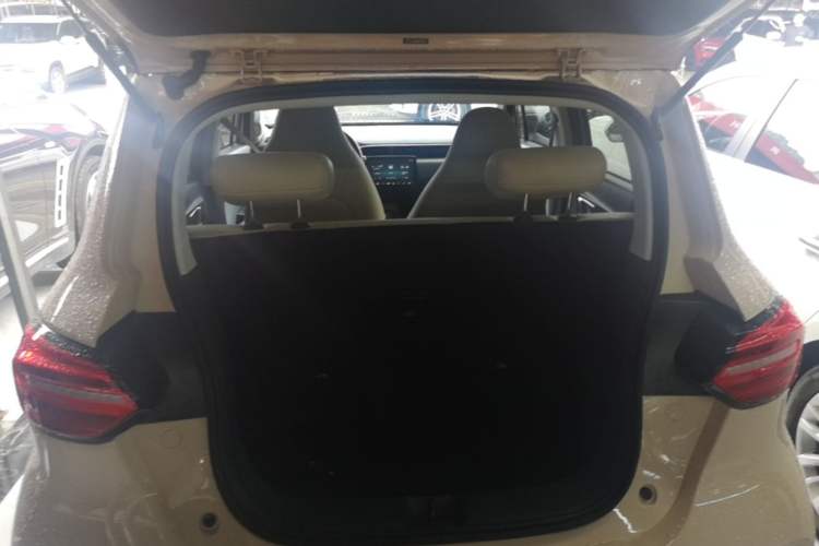 Used Leapmotor T03 2022 Special Edition Trunk