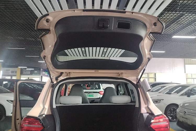 Used Leapmotor T03 2022 Star Diamond Edition Trunk