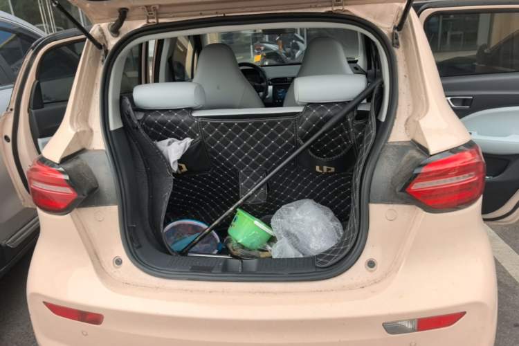 Used Leapmotor T03 2022 Crystal Edition Trunk