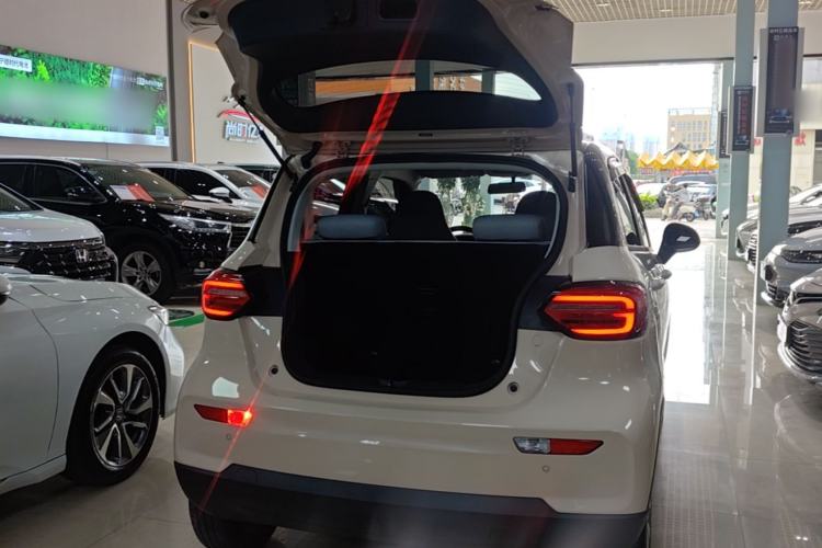 Used Leapmotor T03 2022 Amber Edition Trunk