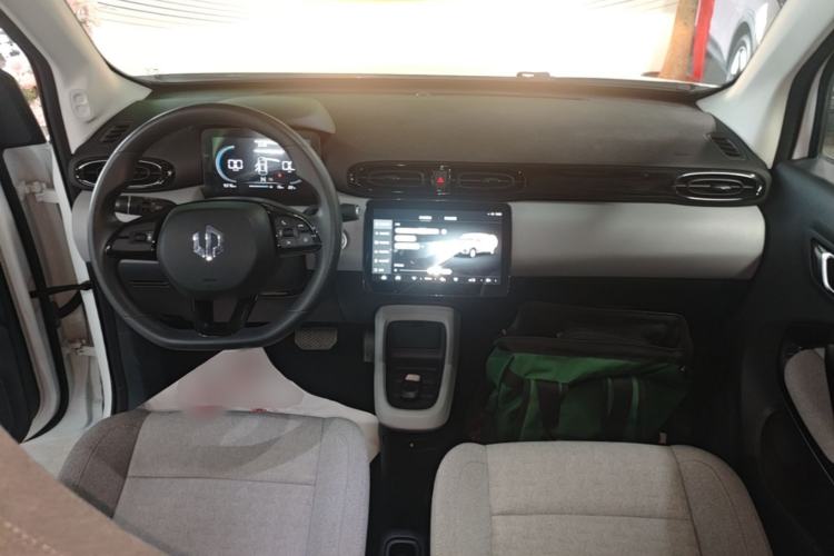 Used Leapmotor T03 2022 Agate Edition Center Console