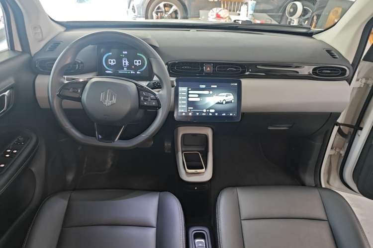 Used Leapmotor T03 2022 Hometown Jade Edition Center Console