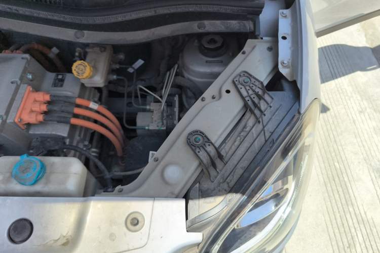 Used Leapmotor T03 2022 YAOJIN Edition Engine Bay Left