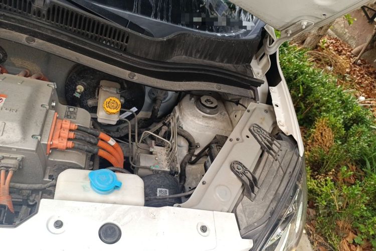 Used Leapmotor T03 2022 Crystal Edition Engine Bay Left