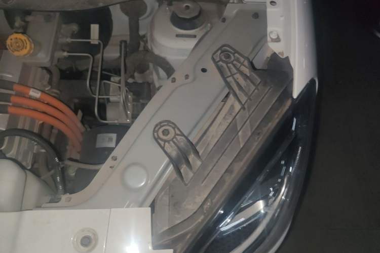 Used Leapmotor T03 2022 Hometown Jade Edition Engine Bay Left