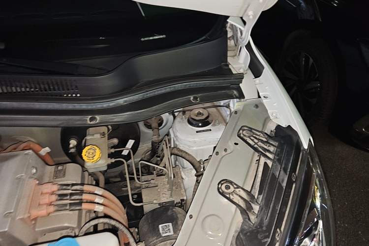 Used Leapmotor T03 2022 Crystal Edition Engine Bay Left
