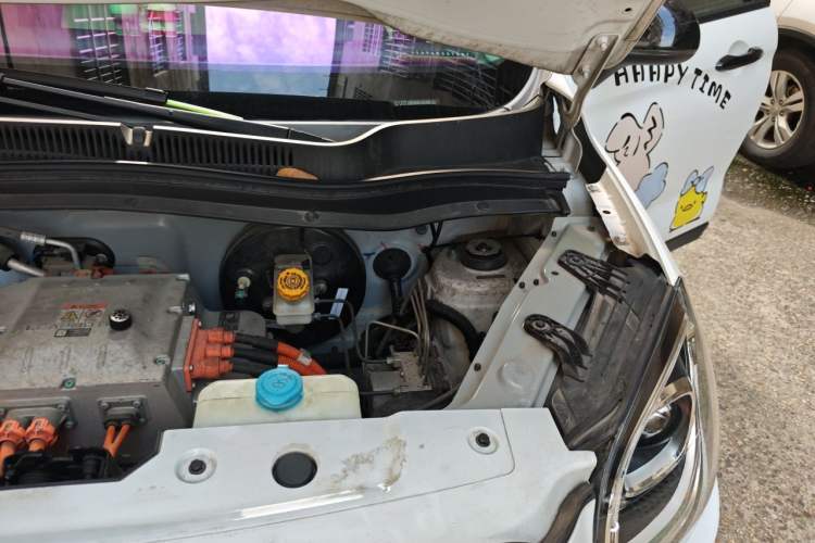 Used Leapmotor T03 2022 Hometown Jade Edition Engine Bay Left