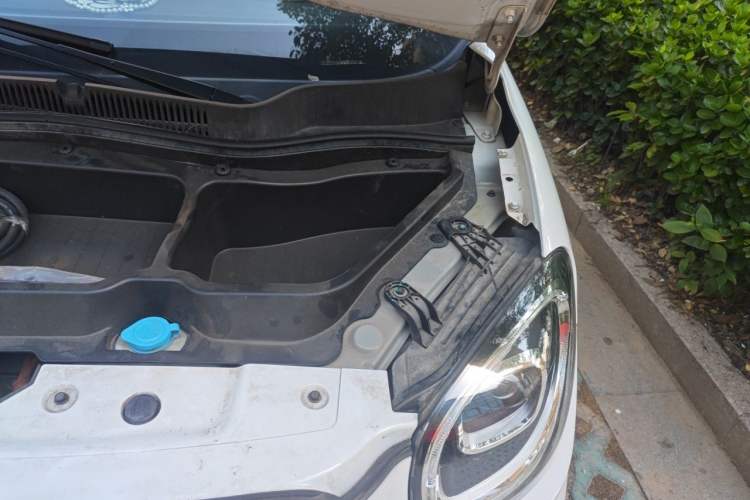 Used Leapmotor T03 2022 Crystal Edition Engine Bay Left