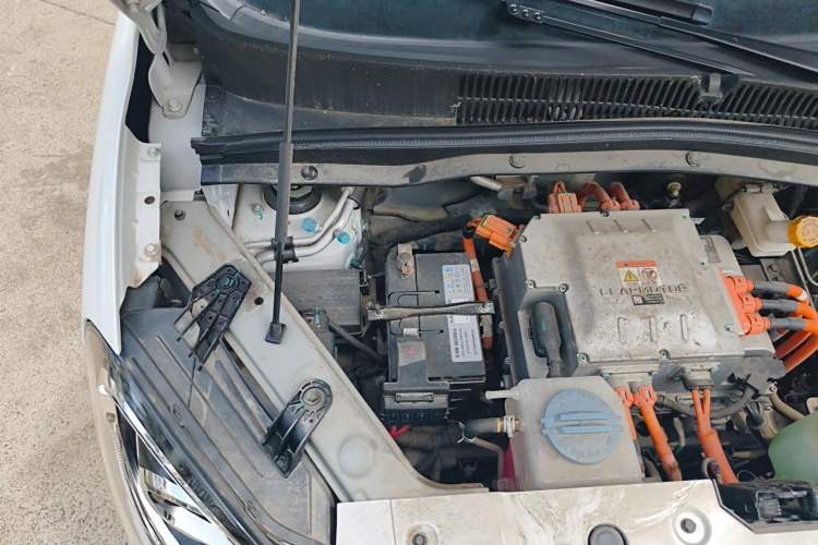 Used Leapmotor T03 2022 Crystal Edition Engine Bay Right