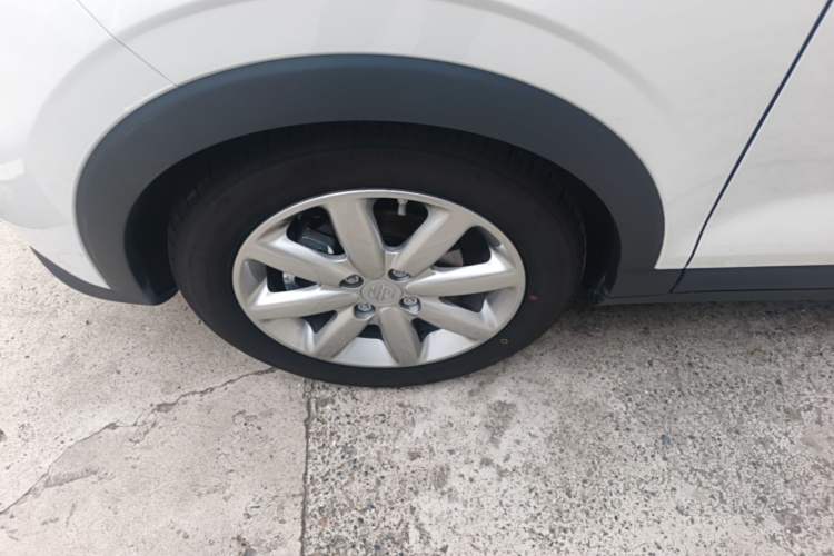 Used Leapmotor T03 2022 Hometown Jade Edition Left Front Wheel Hub