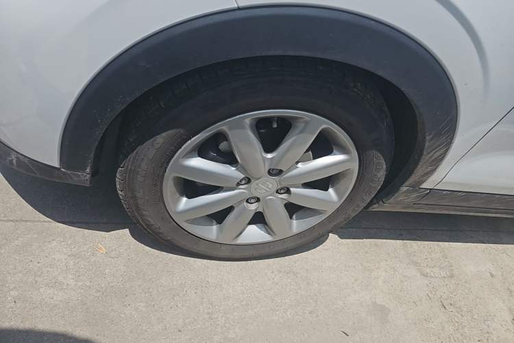 Used Leapmotor T03 2022 Hometown Jade Edition Left Front Wheel Hub