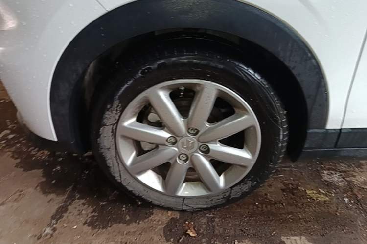 Used Leapmotor T03 2022 Hometown Jade Edition Left Front Wheel Hub
