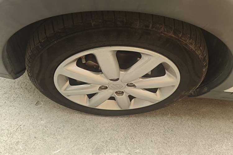 Used Leapmotor T03 2022 Hometown Jade Edition Left Front Wheel Hub