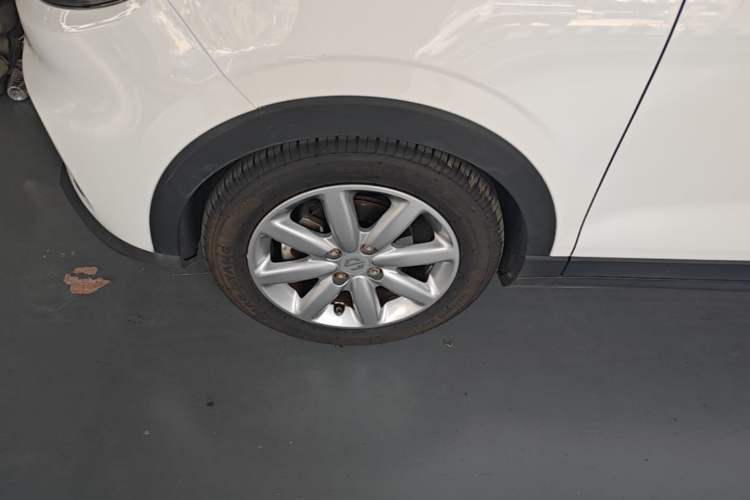 Used Leapmotor T03 2022 Hometown Jade Edition Left Front Wheel Hub