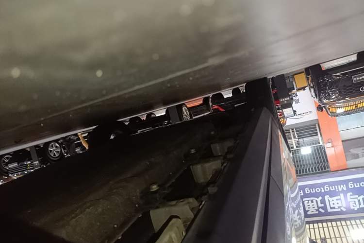 Used Leapmotor T03 2022 Star Diamond Edition Left Side Sill