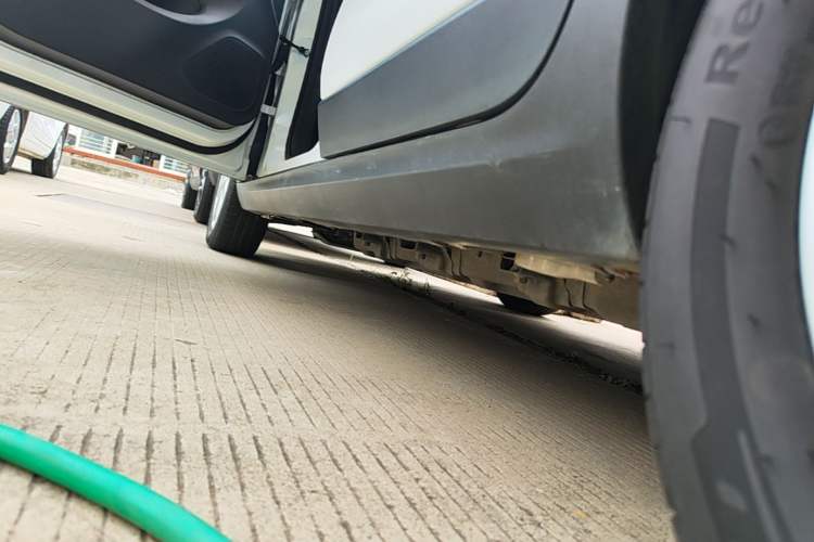 Used Leapmotor T03 2022 Crystal Edition Left Side Sill