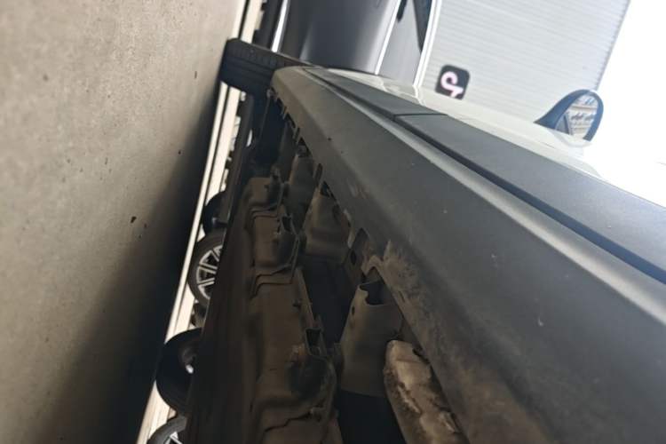 Used Leapmotor T03 2022 Hometown Jade Edition Left Side Sill