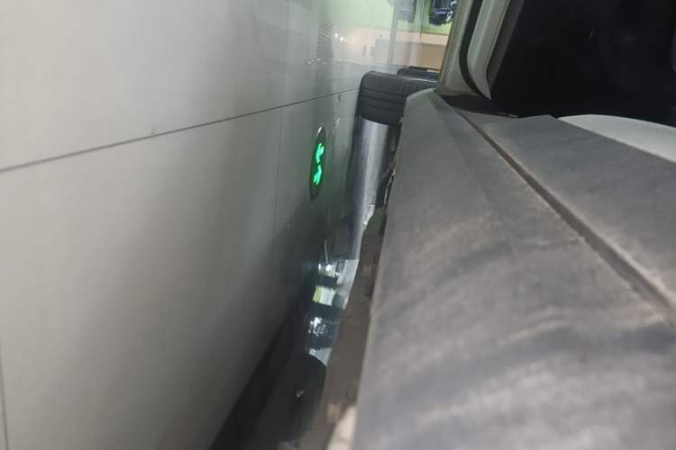Used Leapmotor T03 2022 Hometown Jade Edition Left Side Sill
